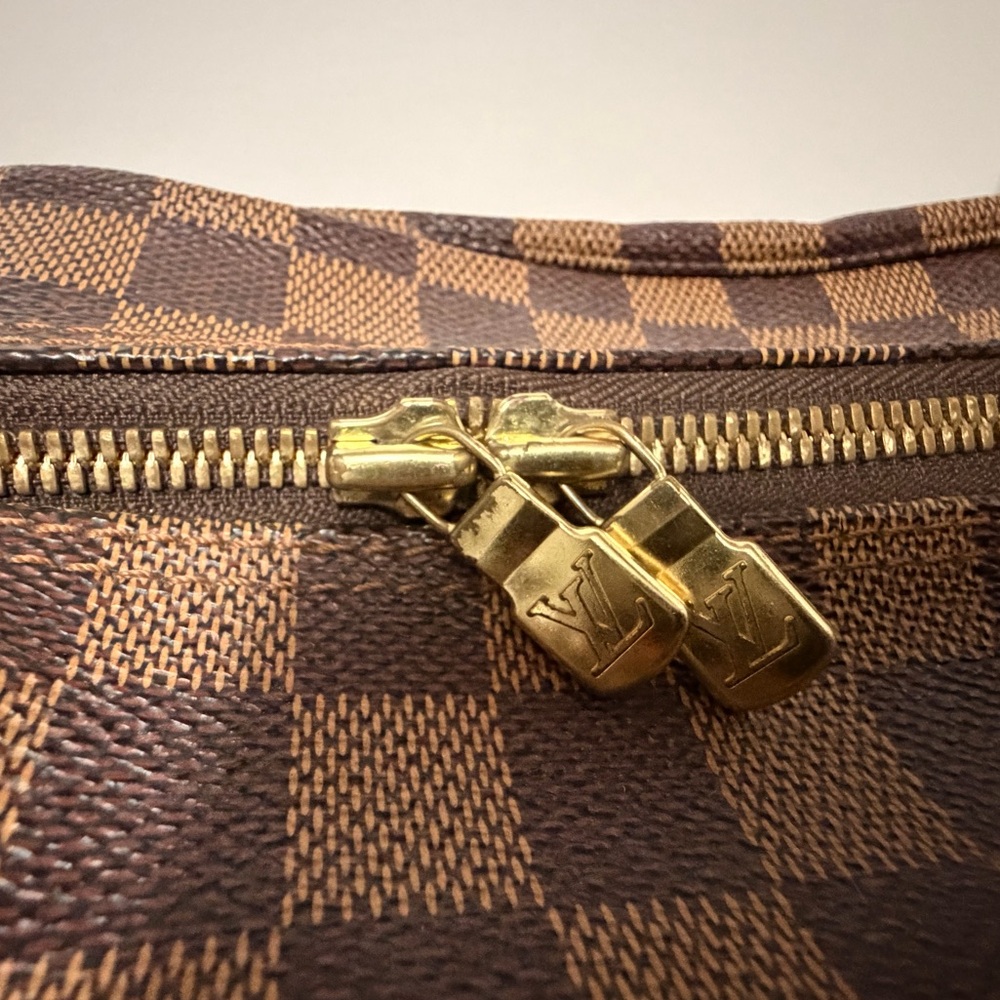 Authentic Louis Vuitton Damier Ebene Naviglio Messenger Bag ✨ - Picture 4 of 15